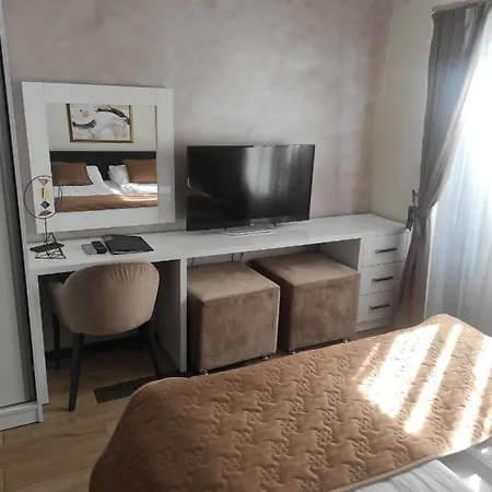 Aparthotel Prima Lux & Studio 3*