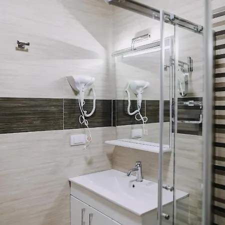 Prima Lux & Studio 3*