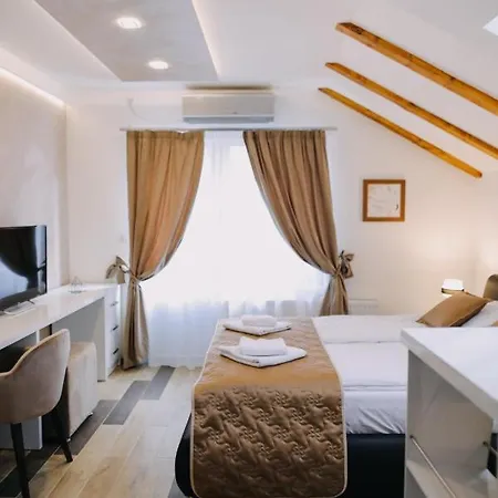Aparthotel Prima Lux & Studio
