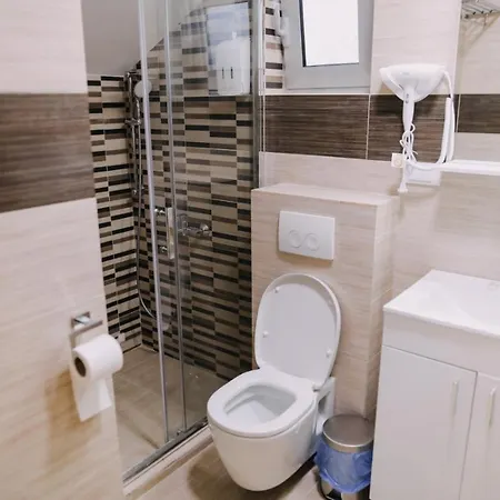 Prima Lux & Studio Aparthotel